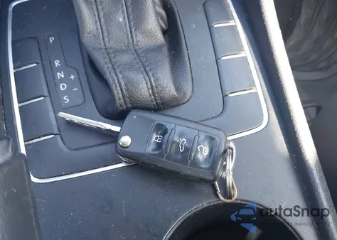 2016 Volkswagen Passat 1.8T S из США, поврежденный, VIN 1VWAT7A31GC009373